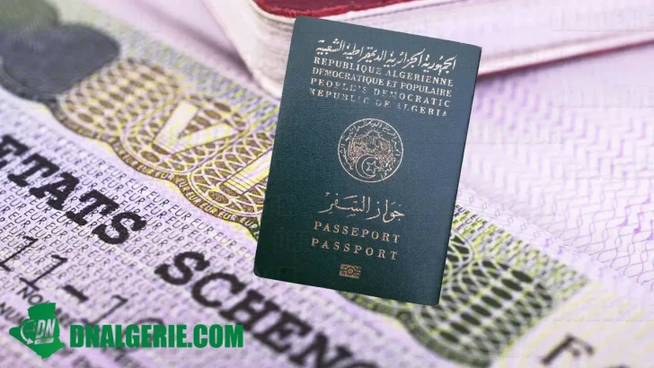 Montage : passeport, autorisation sortie Algérie