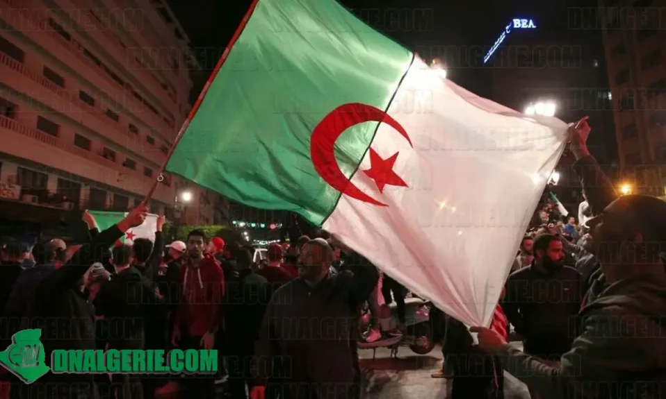 drapeaux algériens décharge