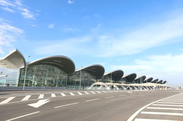 Aéroport Alger touriste française