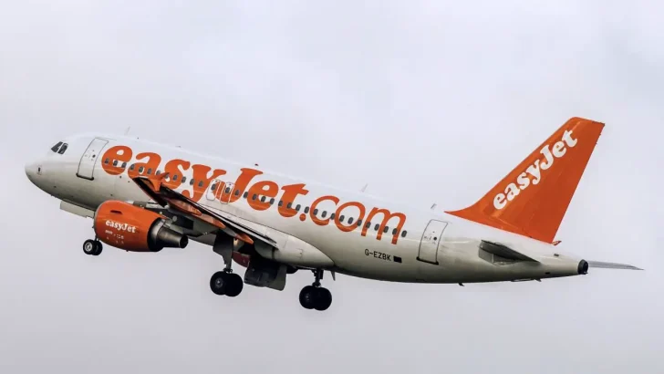 Easy Jet caca