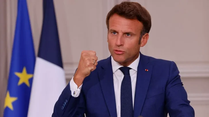 Algériens sosie Macron