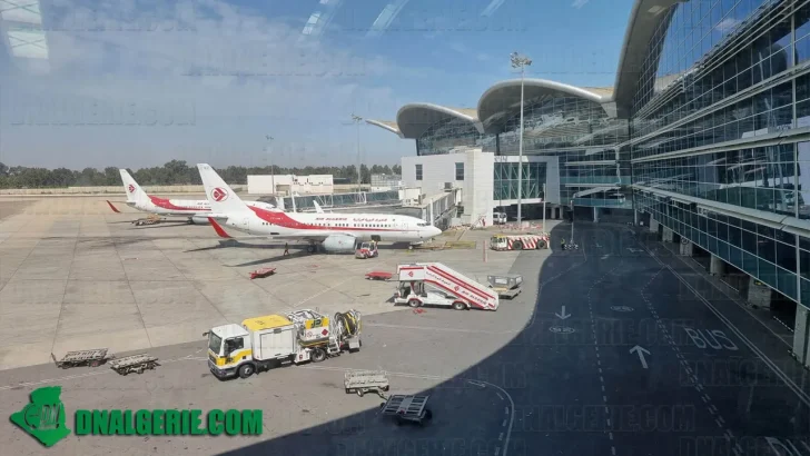 Aéroport international Alger voyageur