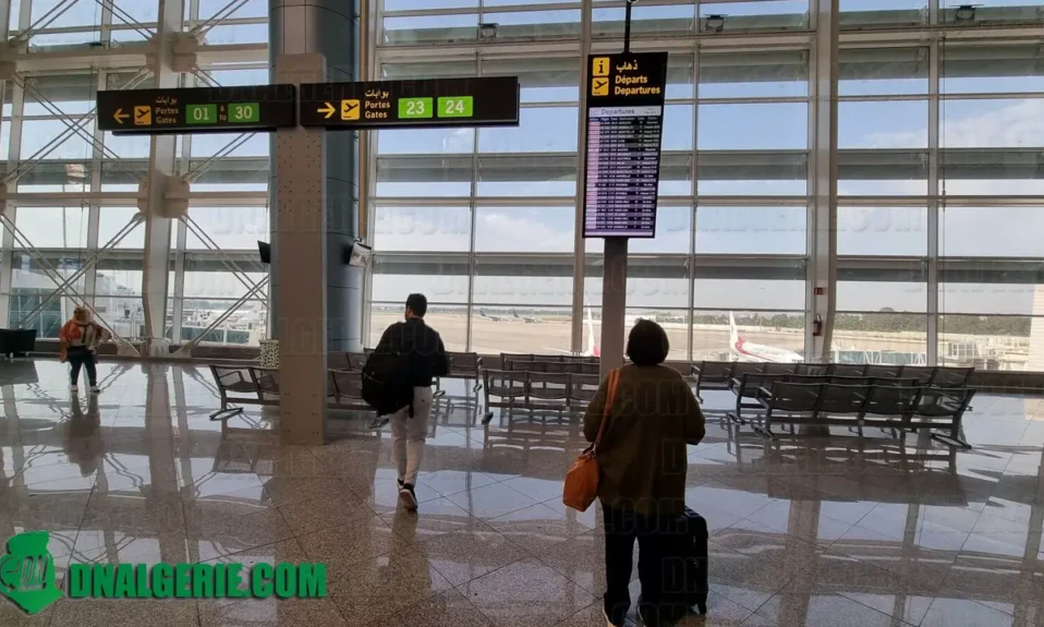 Aéroport international Alger ministre