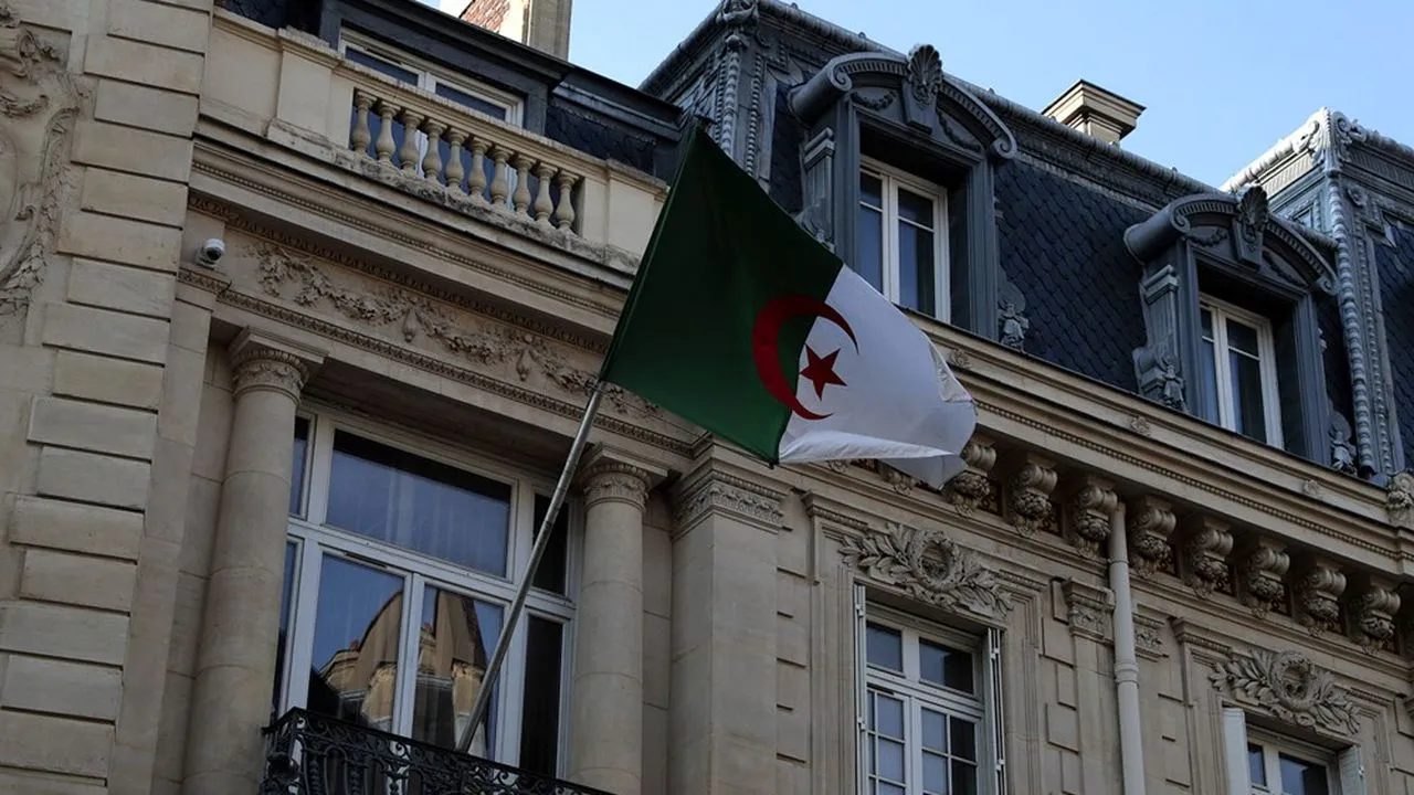 Consulat Algérie France erreur