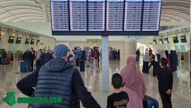 Aéroport Alger couple