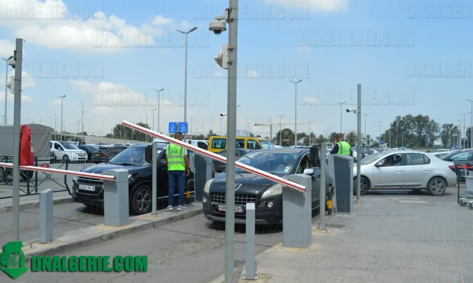 Parking aéroport international Alger