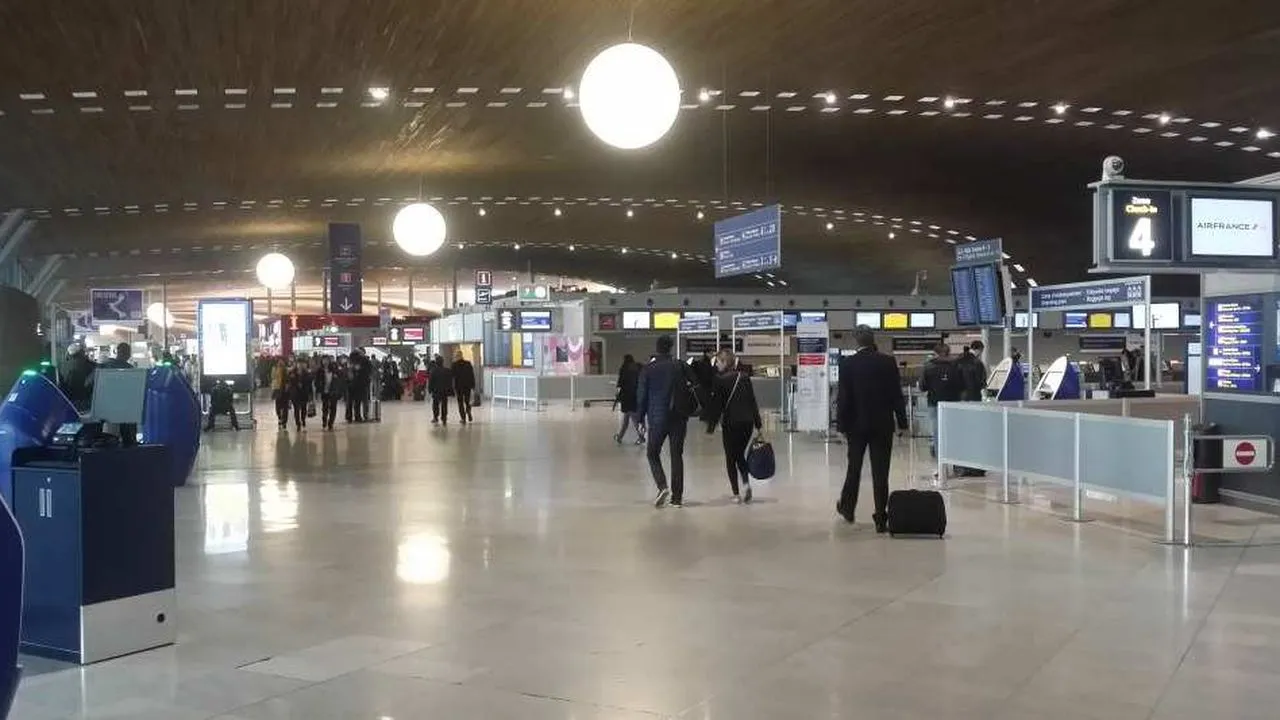 Aéroport de Paris Roissy Algériens