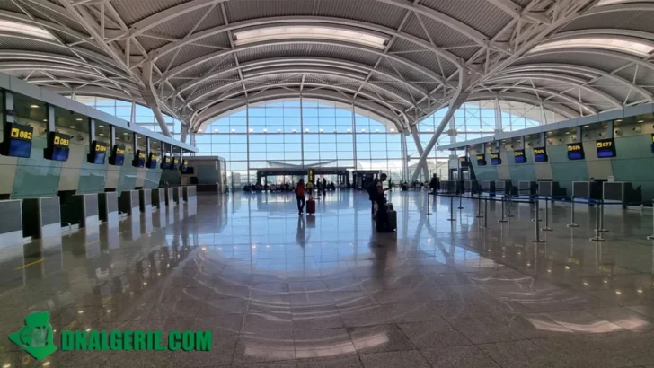 Aéroport Alger voyageurs